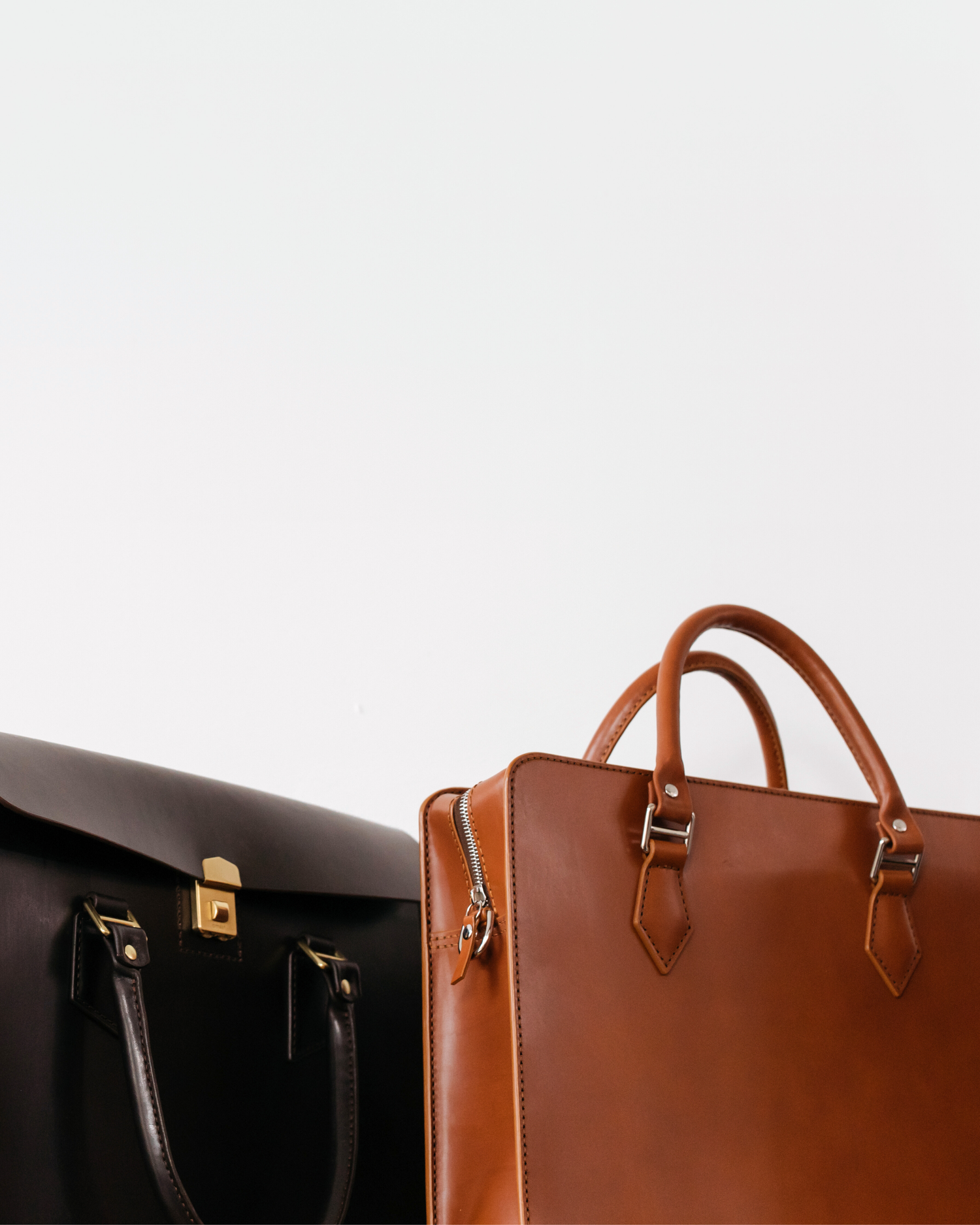 GØLDLIGHT By Golden Aura Group